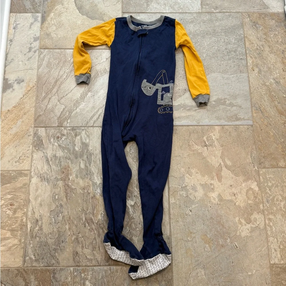 Carters footie PJ onesies 5T Set of 6 EUC - Picture 2 of 7